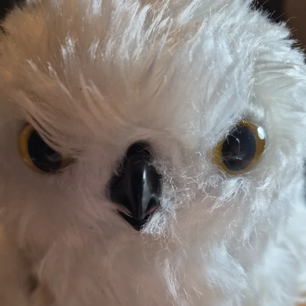 Universal Studios Harry Potter Hedwig Snowy Owl Shoulder Plush Sound & Movement